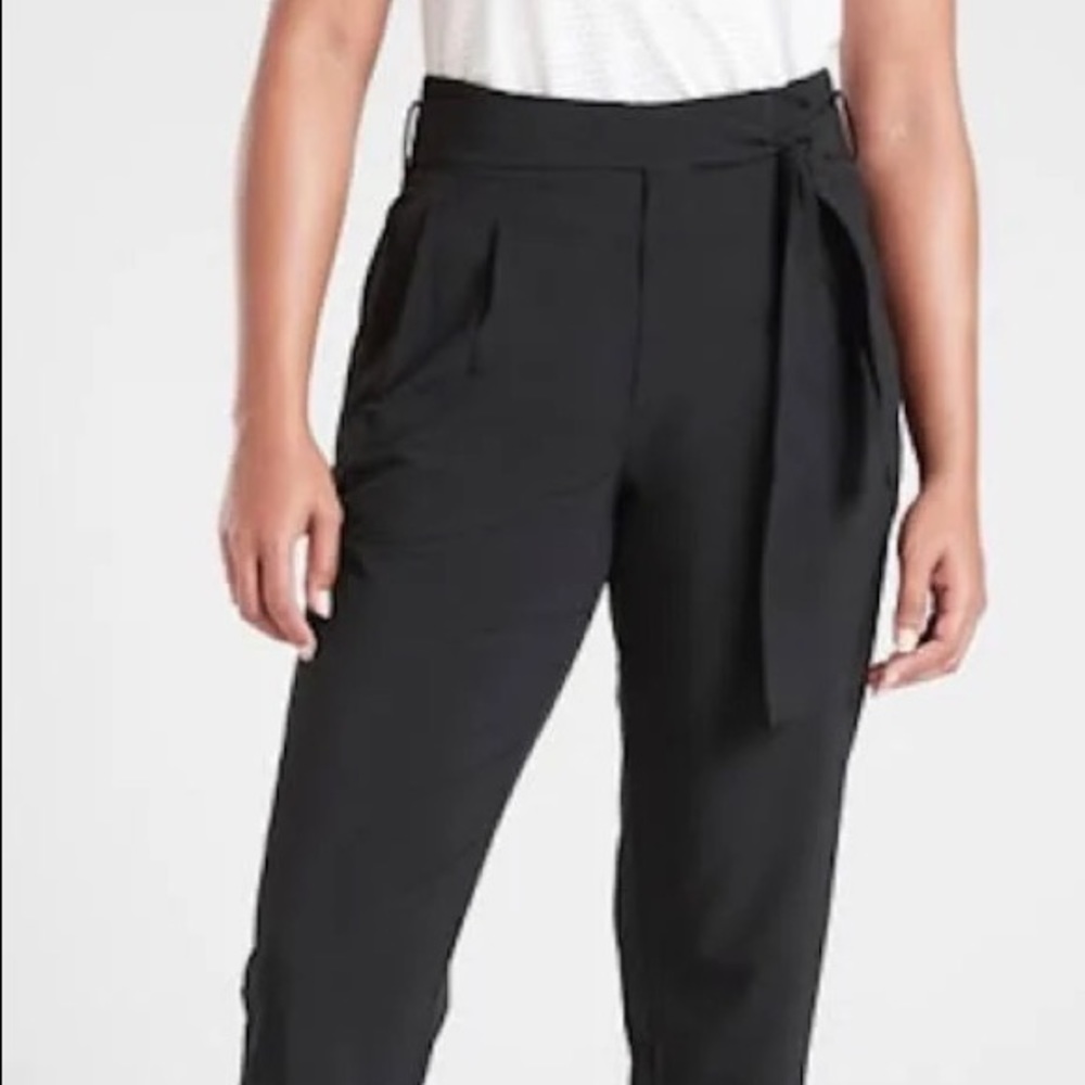 Lovely Athleta Skyline II Pant Like New Size 2 Lightweight Travel